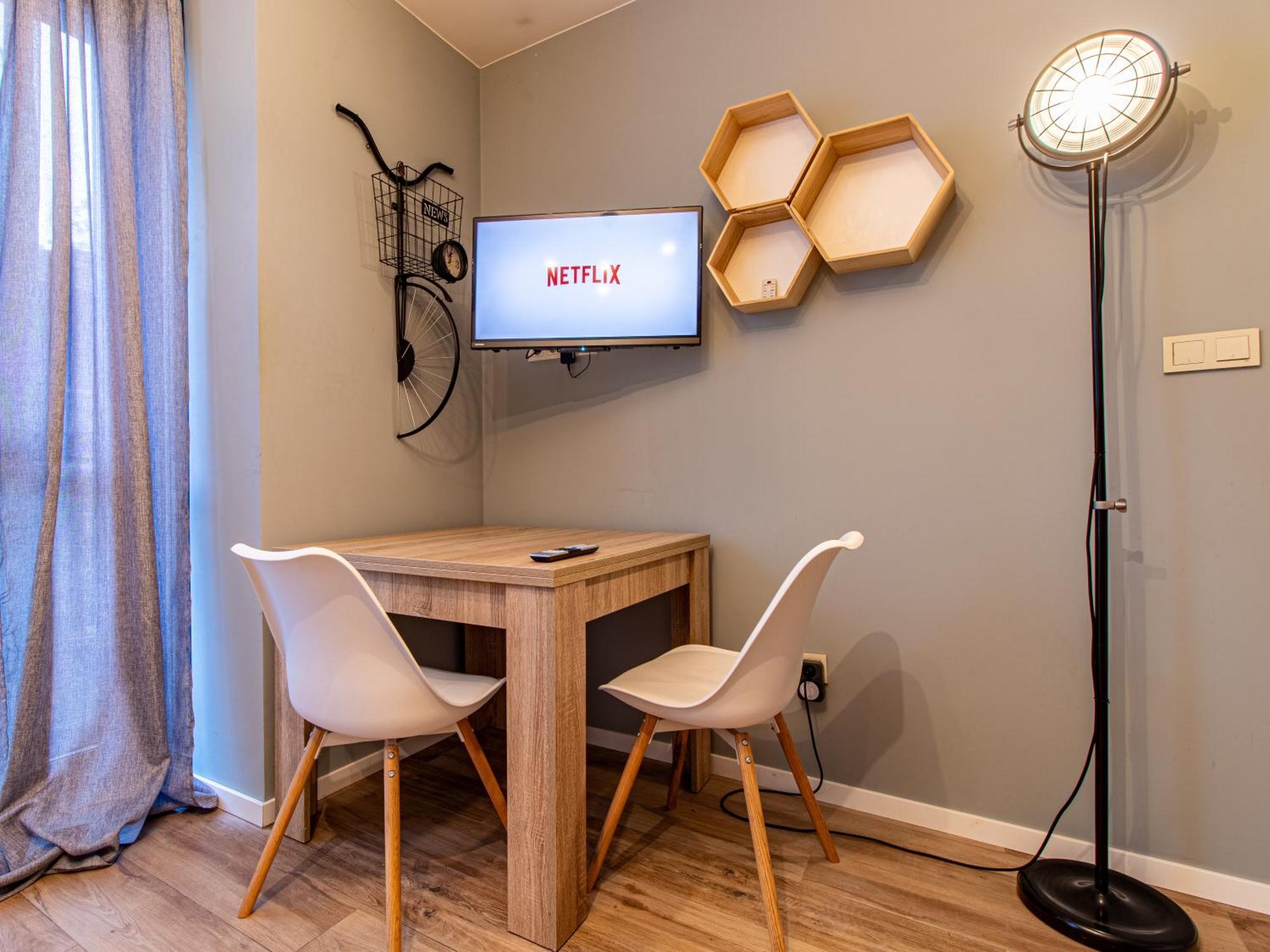 Stay & Explore Sofia - Central Studio Esterno foto